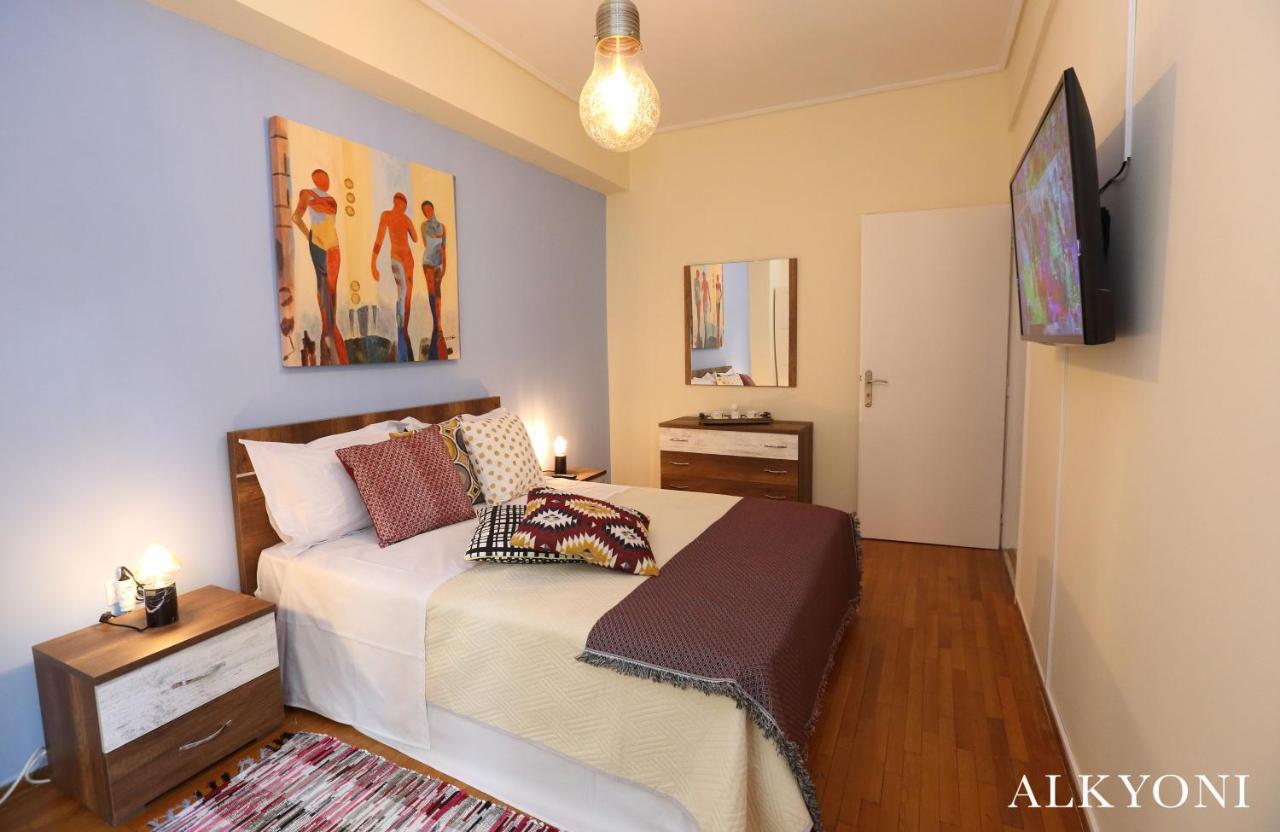 Melma Properties- Alkyoni Apartment By The Sea In Pireusz Kültér fotó