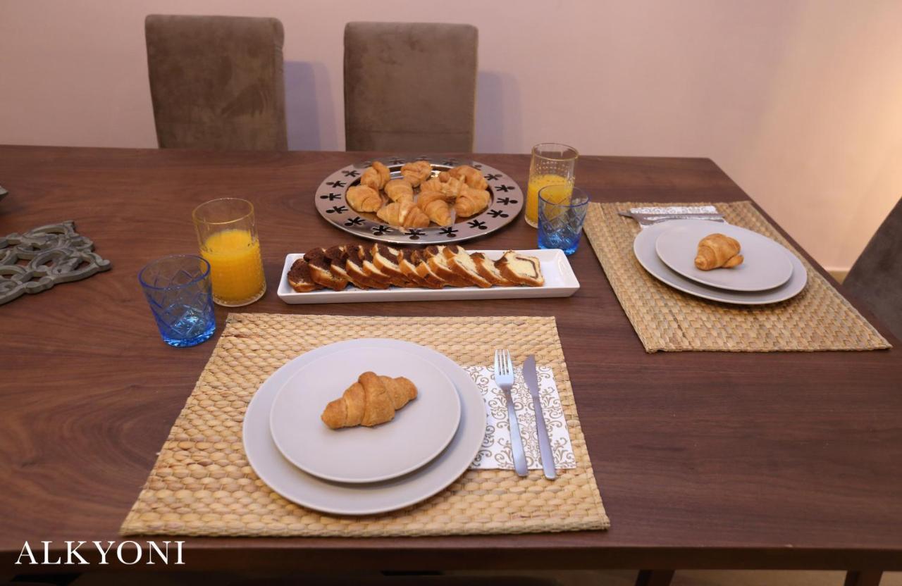 Melma Properties- Alkyoni Apartment By The Sea In Pireusz Kültér fotó